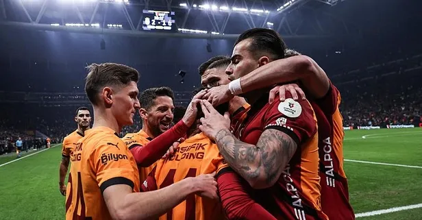 Okan Buruk galibiyetin ardından konuştu: Savunmamız çok kötüydü