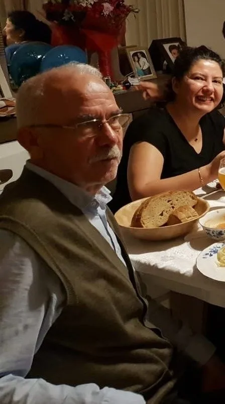 esini-bicakli-saldirida-oldurmeye-tesebbusten-yargilanan-saniktan-komik-savunma-portakal-soyacaktim-bicakla-uzerine-dustum-1628576057026.jpg Eşini bıçaklı saldırıda öldürmeye teşebbüsten yargılanan sanıktan komik savunma: Portakal soyacaktım bıçakla üzerine düştüm-6