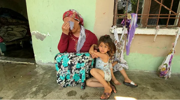 evi-yanan-felek-gozyaslari-icinde-yardim-istedi-ben-sokakta-kaldim-1631347140316.jpg Evi yanan Felek, gözyaşları içinde yardım istedi: Ben sokakta kaldım-6