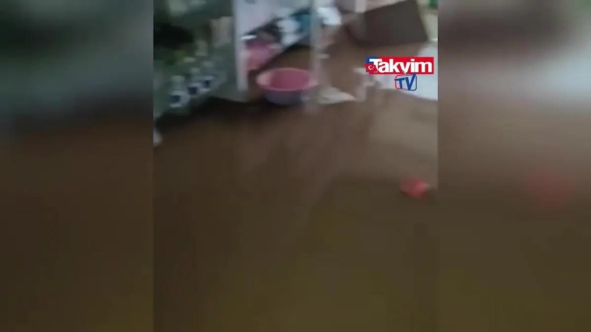 Trabzon'da sağanak sele döndü