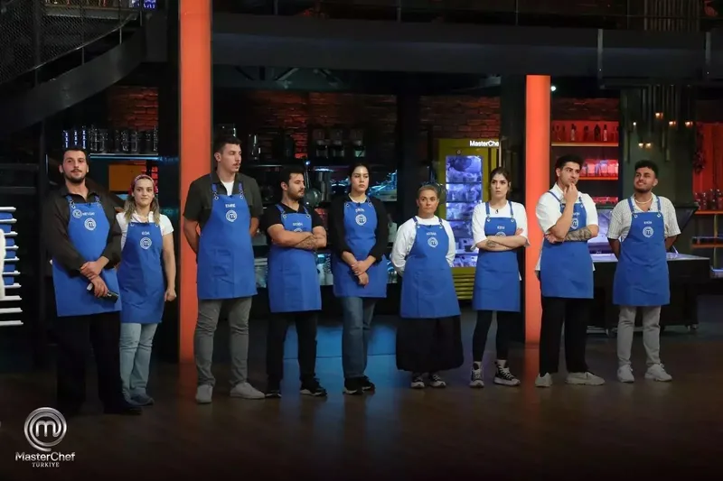 masterchef-kim-elendi-13-ekim-pazar-masterchef-kim-elendi-giden-isim-1728845705046.jpeg