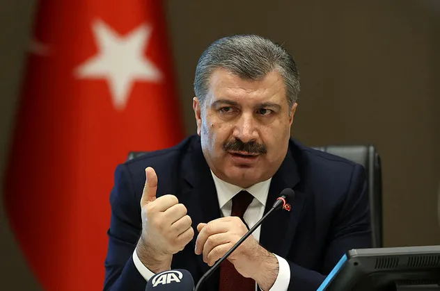 Sağlık Bakanı Fahrettin Koca'dan vatandaşlara 'evde kal' çağrısı: Biz daha büyük bahar bekliyoruz