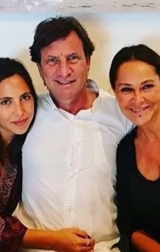 Hülya Avşar'ın Zehra Çilingiroğlu babasının izinden gidiyor!