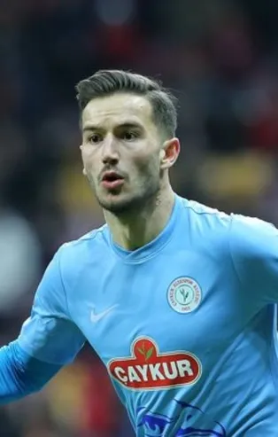 Çaykur Rizespor'dan, Galatasaray'la anlaştığı iddia edilen Oğulcan Çağlayan'a sert sözler: Cepheyi terk edip, kaçtı