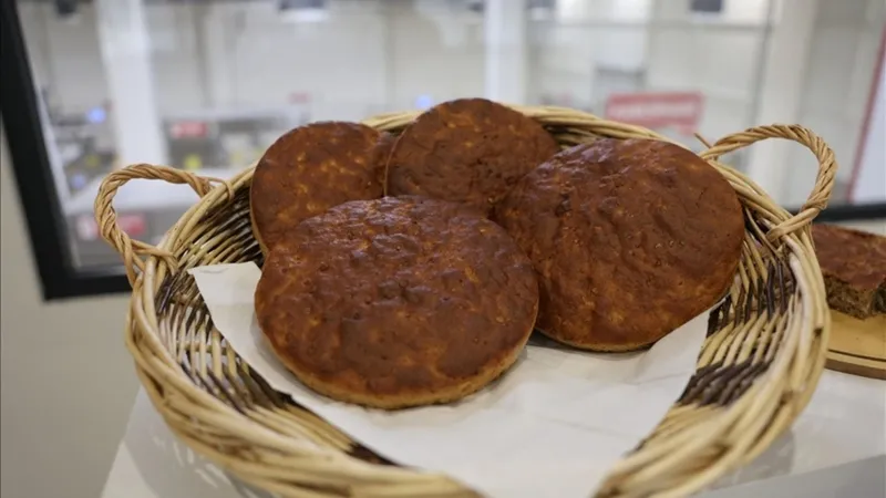 antik-cagda-ekmek-boyle-yapiliyormus-5-bin-yillik-recete-ortaya-cikti-1775303318686.jpg Antik çağda ekmek böyle yapılıyormuş! 5 bin yıllık reçete ortaya çıktı-2