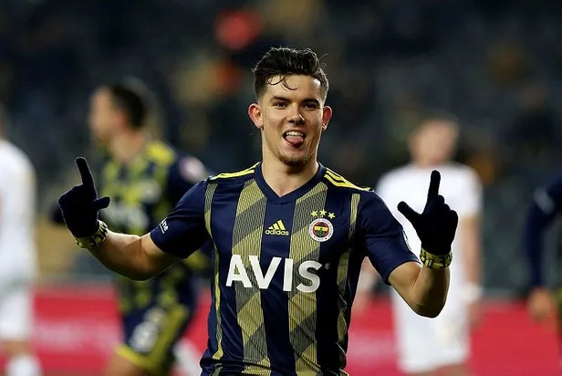 Tercihi merakla bekleniyordu! Ferdi Kadıoğlu'nun A Milli Takım tercihi resmiyet kazandı-1