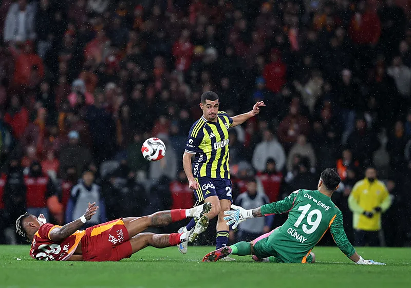 Fenerbahçe'nin Süper Kupa sevinci gölgede kalacak! Transferde mutlu son yakın - 14