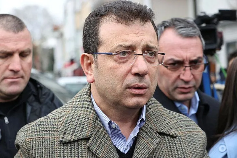 CHP yandaşı Enver Aysever'den yaylım ateşi: Özgür Özel'e inandınız çok safmışsınız! "Evet safmışız" itirafı-3