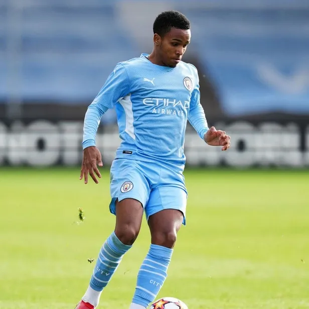 gsarayin-yeni-sezon-icin-yaptigi-muthis-plan-ortaya-cikti-cimbomdan-kayky-bombasi-1646178420634.jpeg G.Saray’ın yeni sezon için yaptığı müthiş plan ortaya çıktı! Cimbom'dan Kayky bombası-3