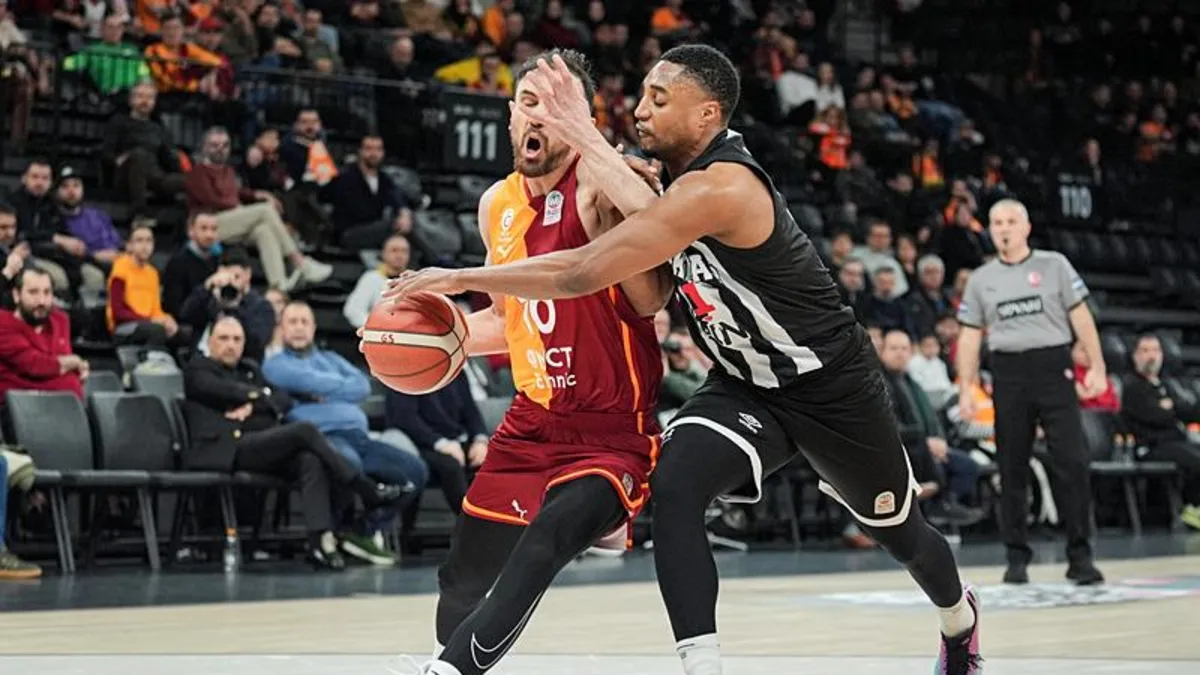 Galatasaray'dan Beşiktaş'a fark
