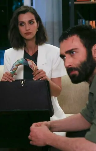 "Bu işin peşini bırak, hayatını tehlikeye atarsın..." Baş Belası 2. bölüm 2. fragmanı: İpek ve Şahin, Kadir'in izini buluyor!