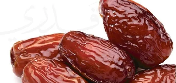 Pide ve hurma aşkı göbeği büyütüyor