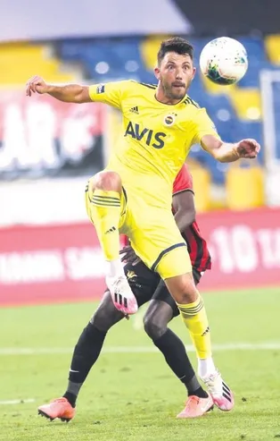 Tolgay Arslan Fatih Terim'e bağlı