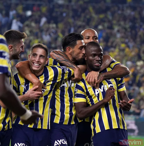 Süper Lig'de 9 gollü maç! Spor yazarları Fenerbahçe - Karagümrük maçını değerlendirdi: Kadıköy'de "enteresan" şeyler oluyor - 13