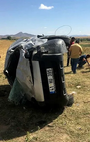 Erzincan'da feci kaza: 1 ölü 4 yaralı!