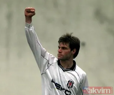 Beşiktaş'ın yıldız ismi Galatasaray formasını böyle giydi! Görenler dönüp tekrar tekrar baktı - 47