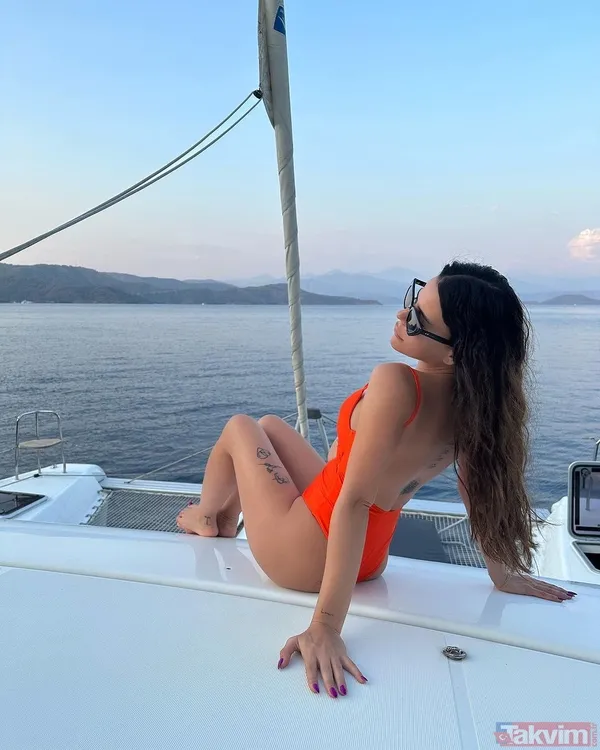 Simge’nin mayolu pozları olay oldu! Icardi yorumları havada uçuştu! Demet Akalın ve Seda Sayan durmadı! “Hala 20’lik gibi davranıyorsun...” - 11