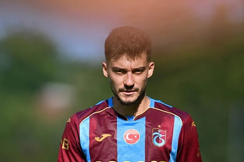 trabzonsporun-kasimpasa-maci-kamp-kadrosu-belli-oldu-muhammed-salah-kadroda-1786711922235.jpeg Trabzonspor'un Kasımpaşa maçı kamp kadrosu belli oldu! Muhammed Salah kadroda-3