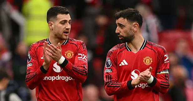 Manchester United Aston Villa'yı rahat geçti: 3-1 | MAÇ SONUCU