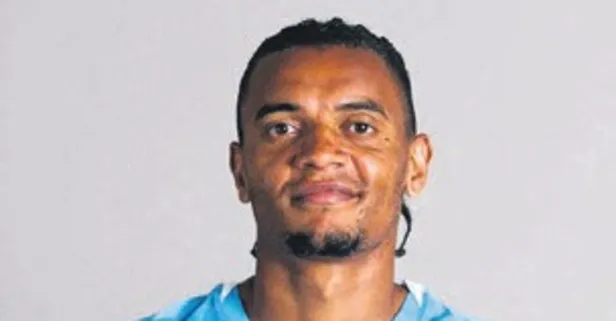 Akanji’den Galatasaray’a ret