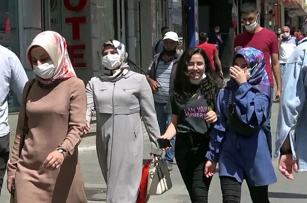 Erzurum Valisi'nden korkutan koronavirüs uyarısı: Günlük vakalar 200'e kadar çıktı!