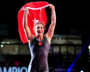 Yasemin Adar dünya şampiyonu
