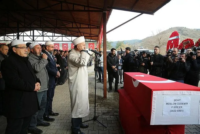 Başkan Erdoğan Kahramanmaraşlı şehit Müslüm Özdemir'in babasıyla telefonda görüştü-3
