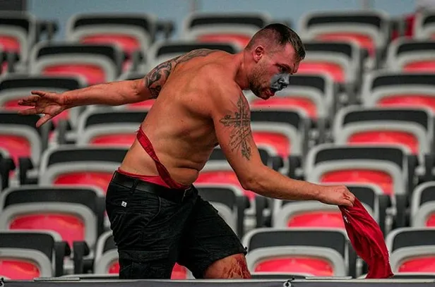 Avrupa'nın göbeğinde şok! Nice-Köln maçı taraftar olayları nedeniyle ertelendi-5