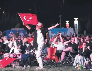 12 Dev Adam coşkusu