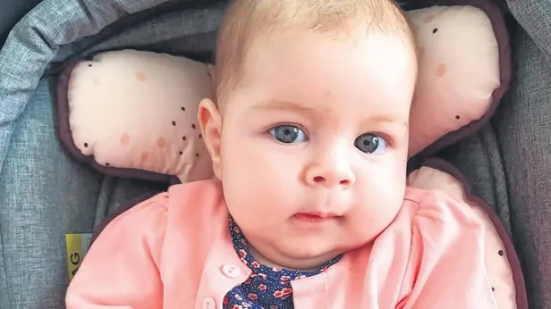 SMA hastası minik Zeynep için ailesi gözyaşı döküyor-1