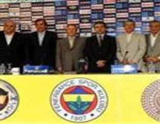 Aykut Kocaman İmzaladı