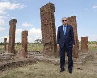 Başkan Erdoğan’dan ecdada vefa