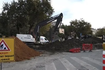 Eyüpsultan Bulvarı’nda İSKİ doğal gaz borusunu patlattı: Vatandaş sokağa döküldü