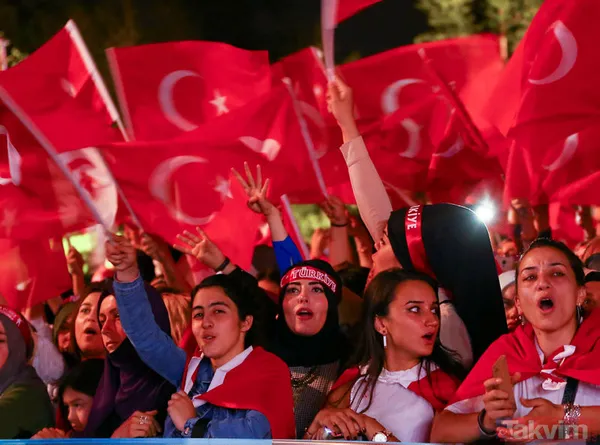 Türkiye meydanlarda tarih yazdı - 23