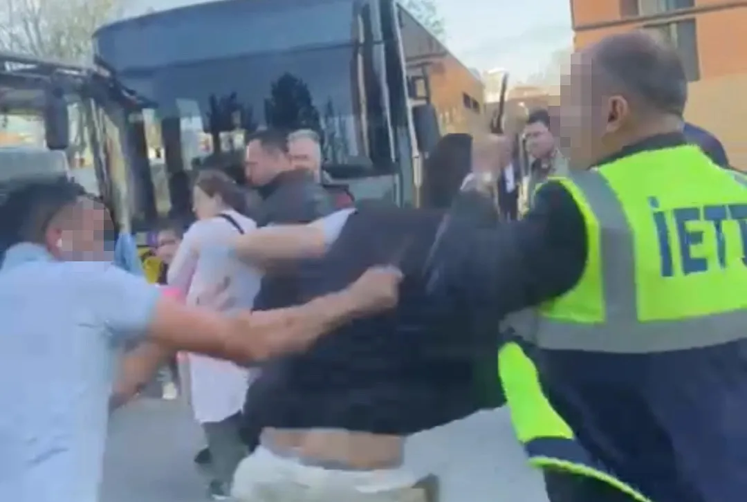İETT şoförü demir sopayla yolcuya saldırdı