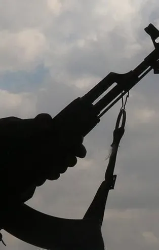 SON DAKİKA: Bakanlık açıkladı! PKK'da çözülme sürüyor: 3 örgüt üyesi daha teslim oldu