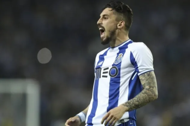 Galatasaray'a Alex Telles piyangosu!