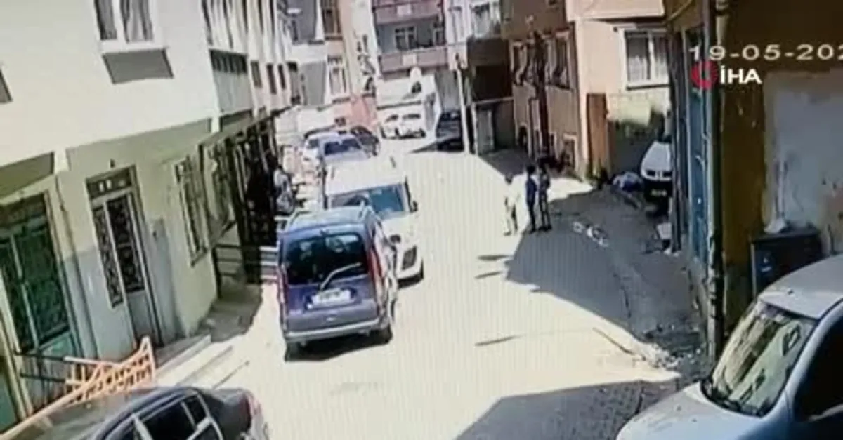 İstanbul’da dehşet anları kamerada: Ev sahibi kiracısını bıçakladı