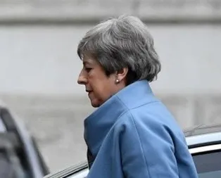 İngiltere Başbakanı Theresa Mayden istifa açıklaması
