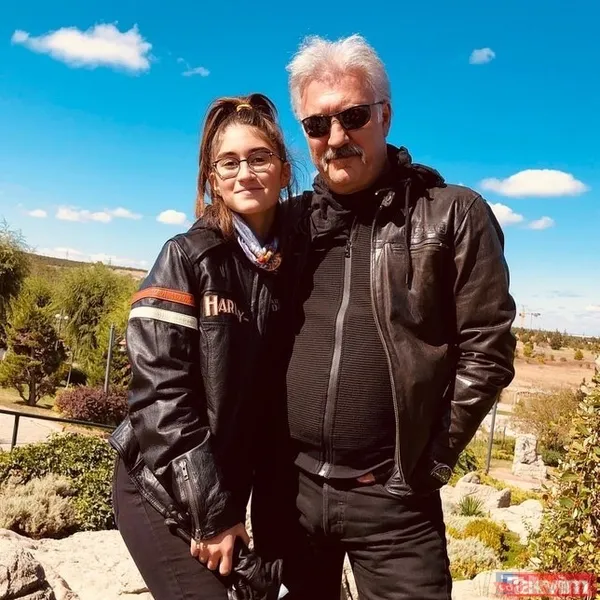 52’lik Sibel Can dekoltesiyle boy gösterdi! Kızı Melisa Ural bombayı patlattı! Hakan Ural’ın ‘yaşayan efsane’ dediği Sibel'e bakın... - 17