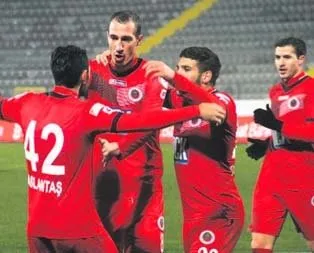 Gençler, Eskişehir’e fark attı çeyrek finale uzandı