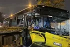İstanbul'da İETT otobüsü kazası! Kaygan yolda kontrolden çıkıp çekiciye çarptı