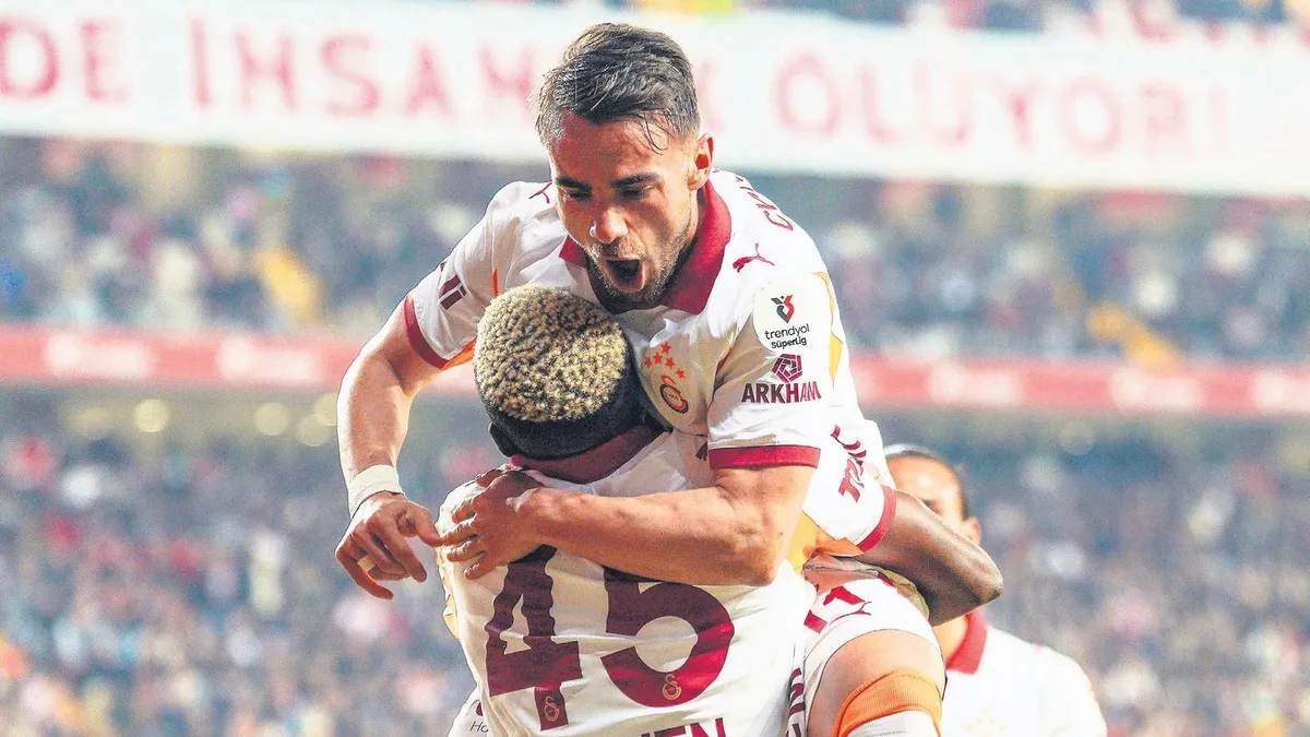 Yunus Akgün ilk 11’e 2 asistle geri döndü