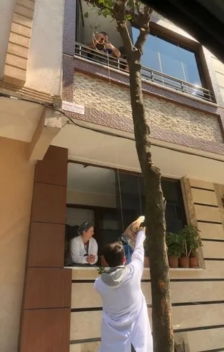 Son dakika: Vefa grupları ev ev ekmek dağıtımına başladı