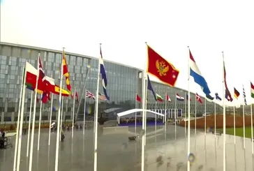 İsveç'in NATO'ya üyeliği için bayrak töreni düzenlendi