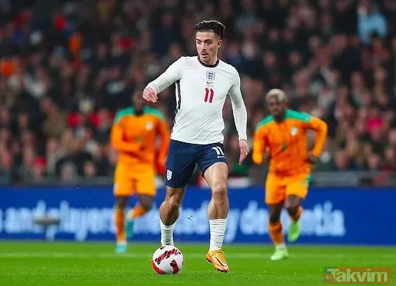 Kuzey Yıldızı'nın o ismi müstehcen sahnelerle ortalığı karıştırdı! Bir erkekle tutkulu şekilde öpüştü sonra da başka bir erkekle... Ekin Su Cülcüloğlu... - 11