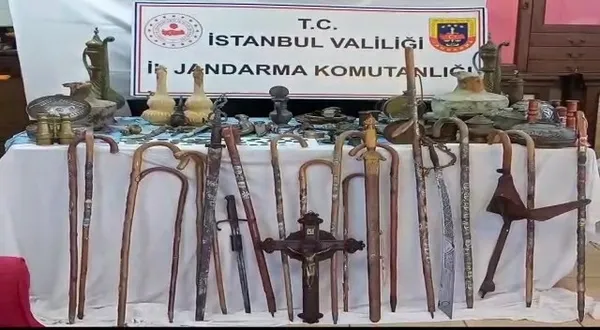 tarihe-eserleri-sosyal-medyada-satisa-cikardi-jandarma-paketledi-1673677877933.jpg