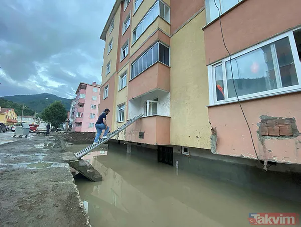 AFAD'dan Kastamonu ve Düzce'de meydana gelen sele dair son detaylar aktarılarak 7 bölge için yeni uyarı - 9
