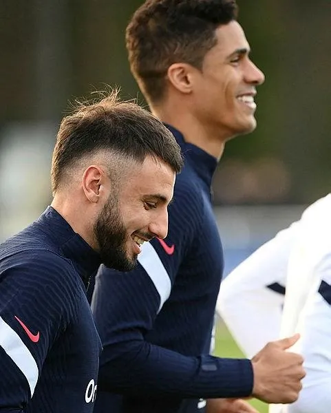 4 yıl önce amatördü şimdi en iyilerin arasında! Jonathan Clauss 29 yaşında ilk kez milli takım kadrosuna davet edildi!-5