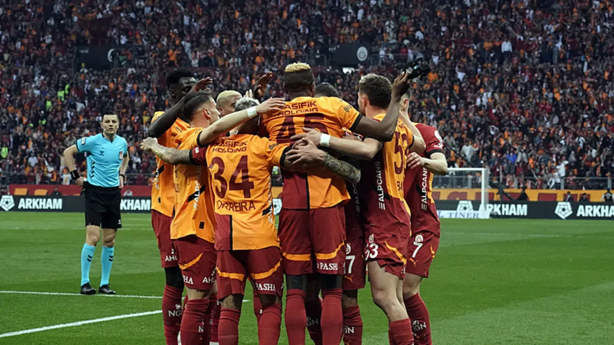 Galatasaray'ın Trabzonspor maçı kafilesi açıklandı